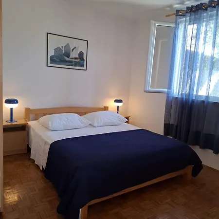 Balcony With A Sea View In Town Center Apartment Bol
