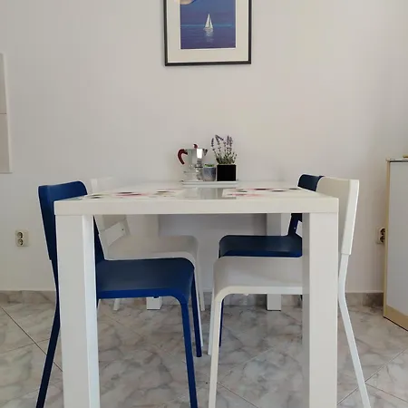 Balcony With A Sea View In Town Center Apartment Bol